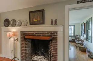 509 Elm St, Claremont, NH 03743 - Photo 17