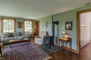 509 Elm St, Claremont, NH 03743 - Photo 23