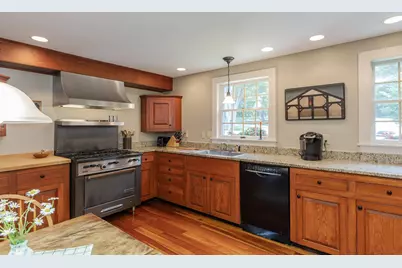 509 Elm Street, Claremont, NH 03743 - Photo 13