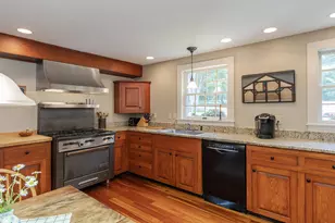 509 Elm St, Claremont, NH 03743 - Photo 13