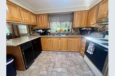 207 Donald Drive, Goffstown, NH 03045 - Photo 5
