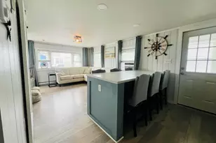 24 Wall St, Hampton, NH 03842 - Photo 11