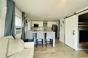 24 Wall St, Hampton, NH 03842 - Photo 7