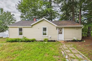 13 Waters Edge Rd, Swanzey, NH 03431 - Photo 1