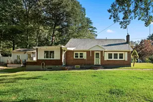 117 Pond St, Newton, NH 03858 - Photo 3