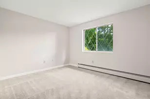 2 Silvestri Cir, Derry, NH 03038 - Photo 13