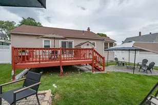 16 Lessard St, Nashua, NH 03064 - Photo 5