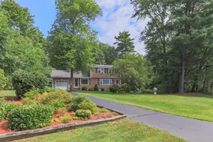 8 Lantern Ln, Auburn, NH 03032 - Photo 5
