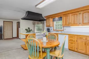 8 Lantern Ln, Auburn, NH 03032 - Photo 9