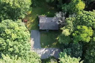 25 Chagnon Ln, Pelham, NH 03076 - Photo 9