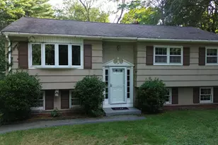 25 Chagnon Ln, Pelham, NH 03076 - Photo 3