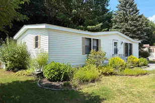 52 Monadnock Dr, Rochester, NH 03867 - Photo 5