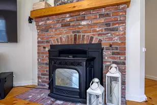 34 Rocky Pond Rd, Brookline, NH 03033 - Photo 5