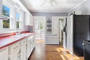 11 Prospect St, Exeter, NH 03833 - Photo 13