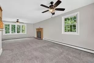 31 Wood Hawk Way, Litchfield, NH 03052 - Photo 5