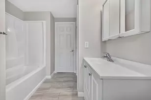 31 Wood Hawk Way, Litchfield, NH 03052 - Photo 19