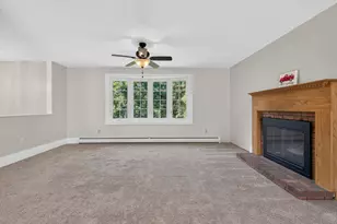 31 Wood Hawk Way, Litchfield, NH 03052 - Photo 3