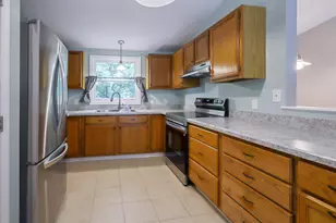 1325 Candia Rd, Manchester, NH 03109 - Photo 9