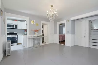 631 Hayward Street, Manchester, NH 03103 - Photo 5