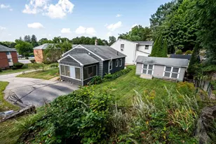 6 Floral Ave, Dover, NH 03820 - Photo 33