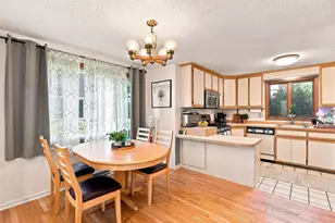 8 Gloucester Ln, Nashua, NH 03063 - Photo 15