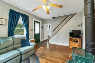 28 S Main St, Pittsfield, NH 03263 - Photo 19