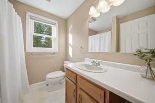 25 St Anthony Dr, Hudson, NH 03051 - Photo 31