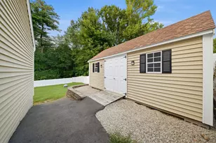 25 St Anthony Dr, Hudson, NH 03051 - Photo 39