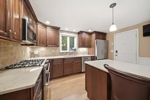 25 St Anthony Dr, Hudson, NH 03051 - Photo 17