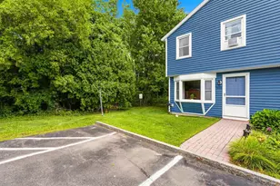 105 Stonegate Ln, Derry, NH 03038 - Photo 25
