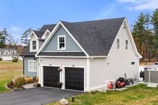 3 Kibrel Ct, Sandown, NH 03873 - Photo 3
