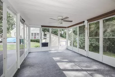 9 Roby Street, Nashua, NH 03060 - Photo 5