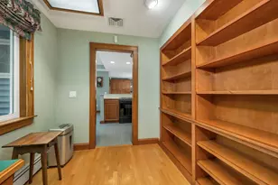 284 Hawthorne St, Manchester, NH 03104 - Photo 31