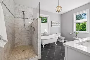 18 Sunrise Cir, Auburn, NH 03032 - Photo 25