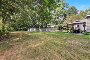 13 Patricia St, Windham, NH 03087 - Photo 41