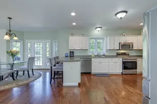 1 Mayfly Ln, Raymond, NH 03077 - Photo 7