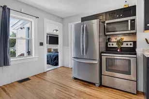 1043 Somerville St, Manchester, NH 03103 - Photo 13
