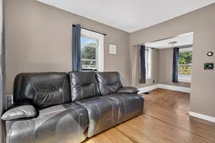 1043 Somerville St, Manchester, NH 03103 - Photo 7