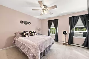 1029 S Mammoth Rd, Manchester, NH 03109 - Photo 23