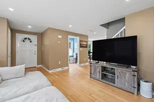 47 Burgundy Dr, Nashua, NH 03062 - Photo 11