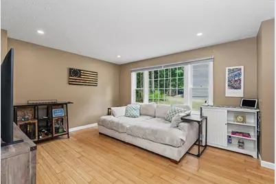 47 Burgundy Drive, Nashua, NH 03062 - Photo 9