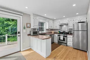 47 Burgundy Dr, Nashua, NH 03062 - Photo 5