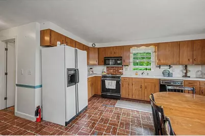 8 Sullivan Avenue, Salem, NH 03079 - Photo 7