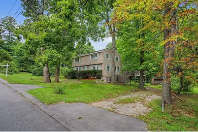 8 Sullivan Avenue, Salem, NH 03079 - Photo 3
