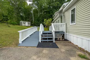 2 Knights Ct, Raymond, NH 03077 - Photo 7