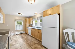 40 Old Sandown Rd, Chester, NH 03036 - Photo 11