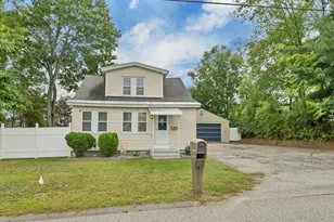 33 Moreau St, Manchester, NH 03102 - Photo 1