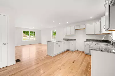Unit 7 Violette Drive, Epping, NH 03042 - Photo 5