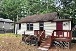 13 2nd St, Kingston, NH 03848 - Photo 3