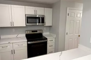 2 Mayfair Ln, Nashua, NH 03063 - Photo 3